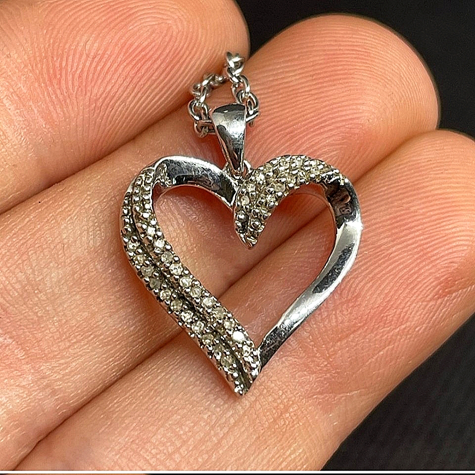 Diamond 1/10 (.8ct) Heart Necklace
